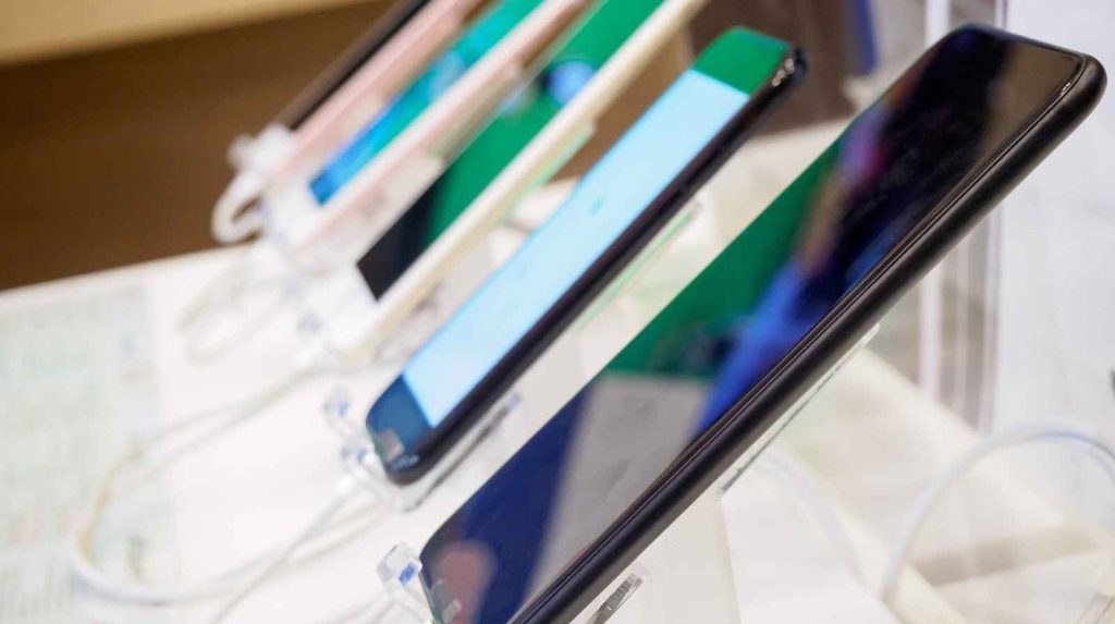 חנות מחשבים וסלולר